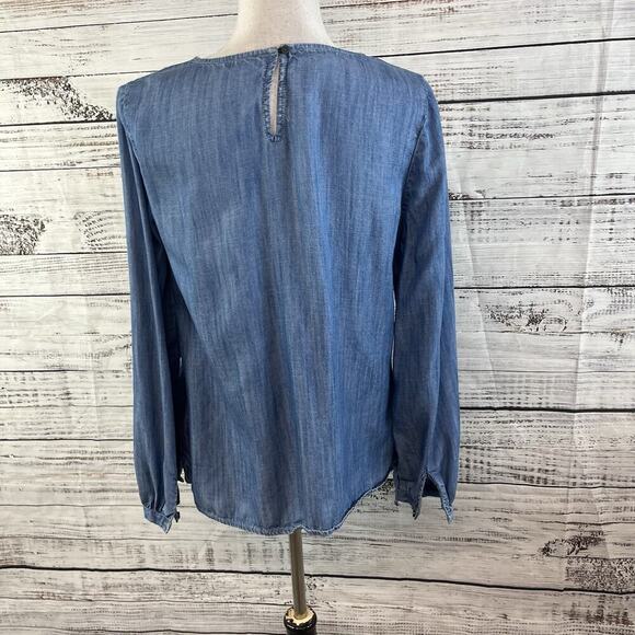 Talbots Blouse Top size Small Denim Chambray Tencel Lace Boho Peasant Modest - Picture 9 of 10